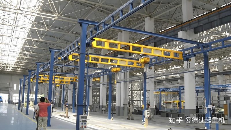 输送机材质选择：揭秘工业输送系统的核心要素